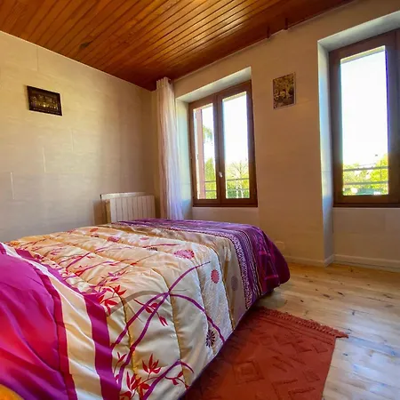 Le Square Des Fleurs * Le Nayrac